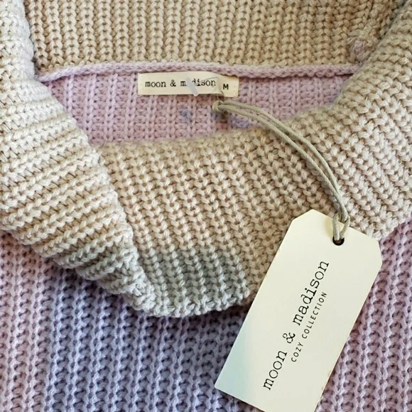 Moon & Madison Cowl Neck Crop Top Sweater, Knit Long Sleeved, size M - Picture 3 of 6